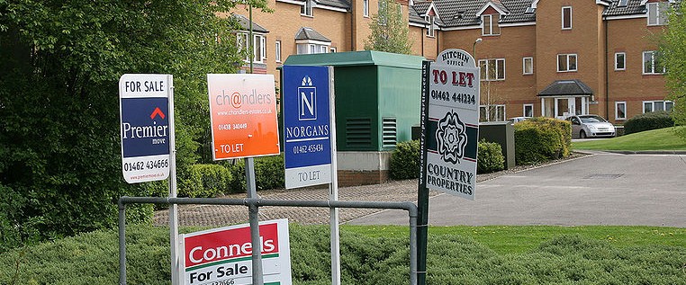 Wielka Brytania czeka na kolejne spadki cen nieruchomości