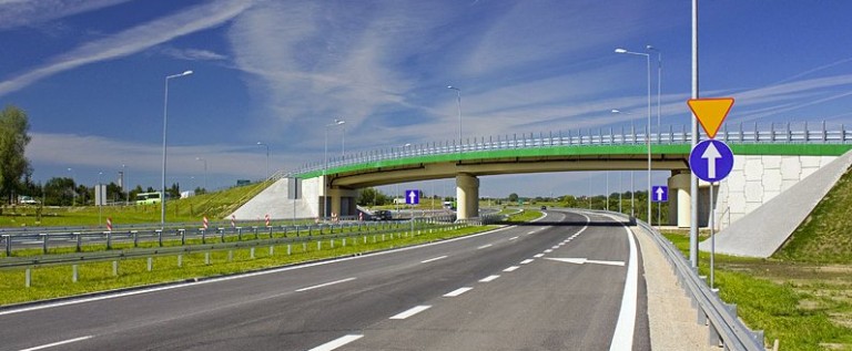Tusk: drogi i mosty znakami niepodległości