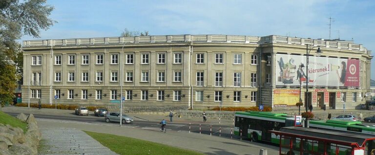 Uniwersytet w Białymstoku sprzedaje nieruchomości